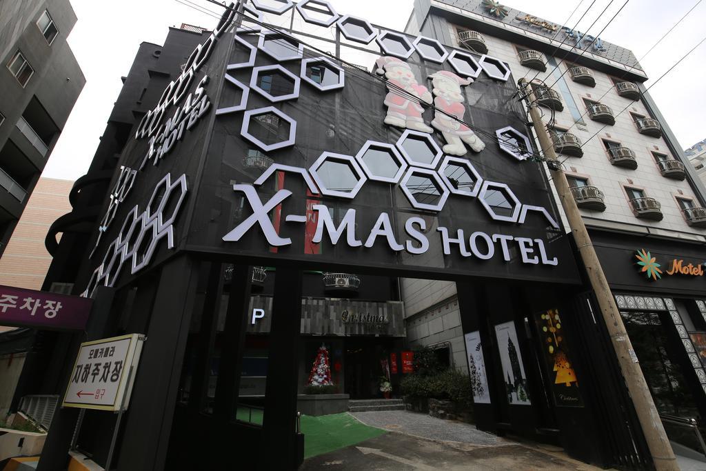 X-Mas Hotel Daejeon Exteriör bild